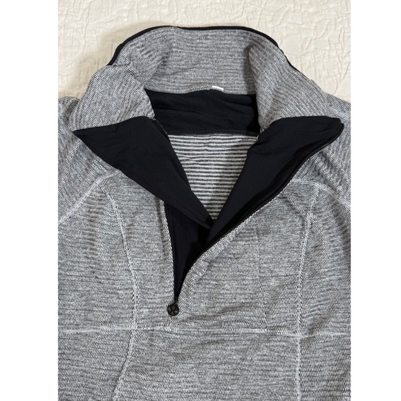 Lululemon Grey Mock Neck Zip Up Athletic Pullover Top Size 6 Women's #1/7.50 - Picture 2 of 7